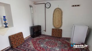 نمای داخلی اتاق اقامتگاه بوم گردی پاییزان - رودبار - روستای کندلات